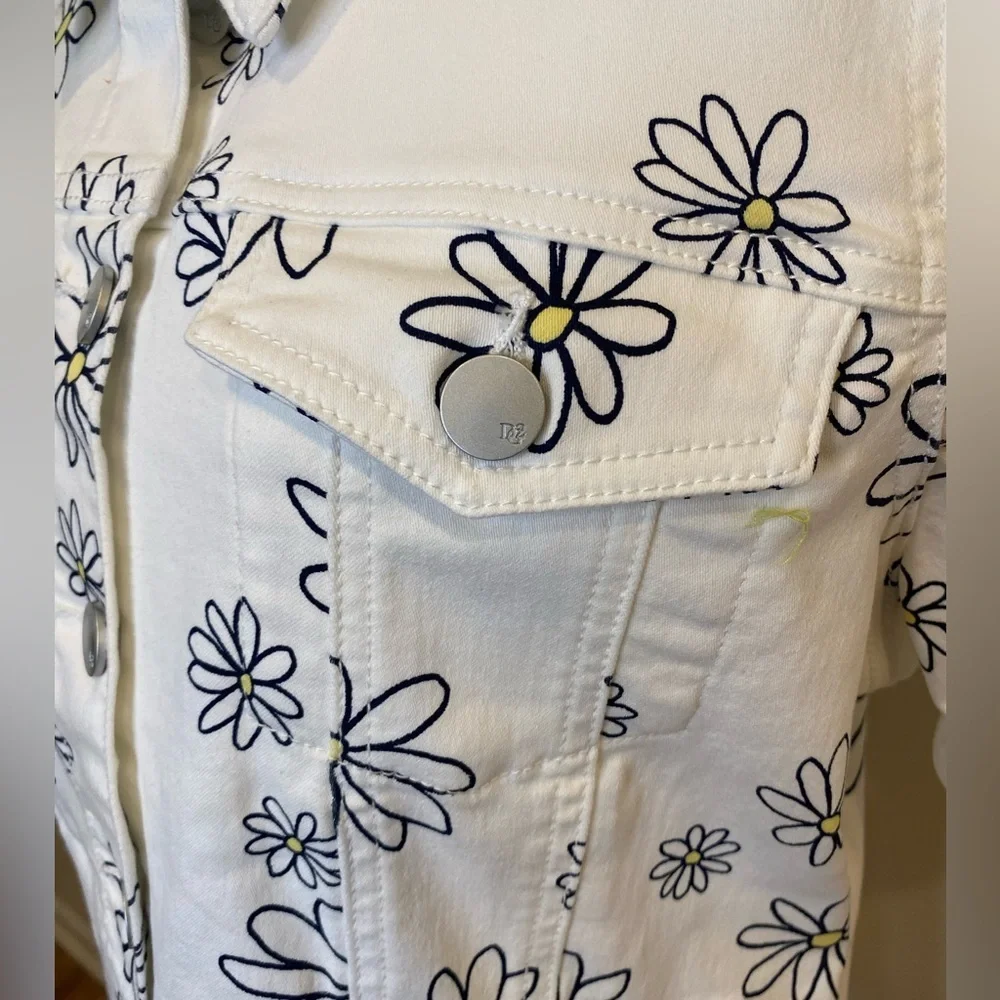 DG2 By Diane Gilman short sleeve denim jacket NWT Size L - Picture 3 of 11